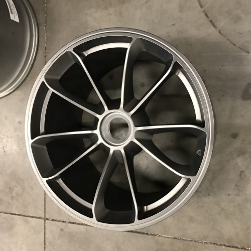 OEM Porsche GT3 RS Center Lock Wheels 911 991 - Image 3