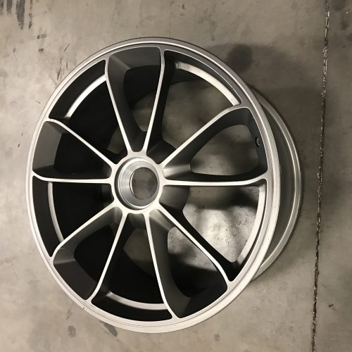 OEM Porsche GT3 RS Center Lock Wheels 911 991 - Image 10