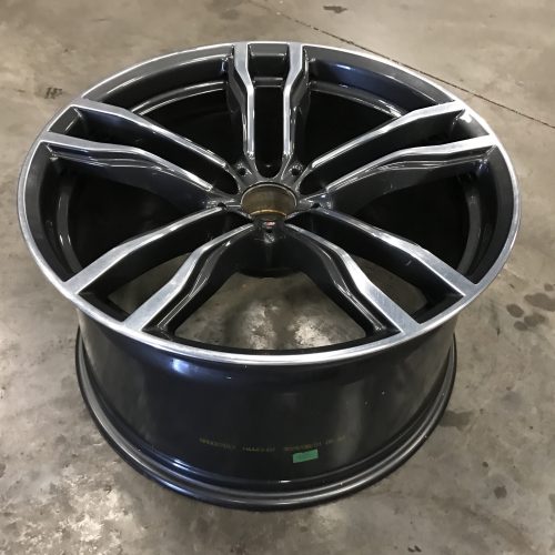 BMW X5M 2016 21" OEM BMW Style 612 Rear Wheel Rim - Image 3