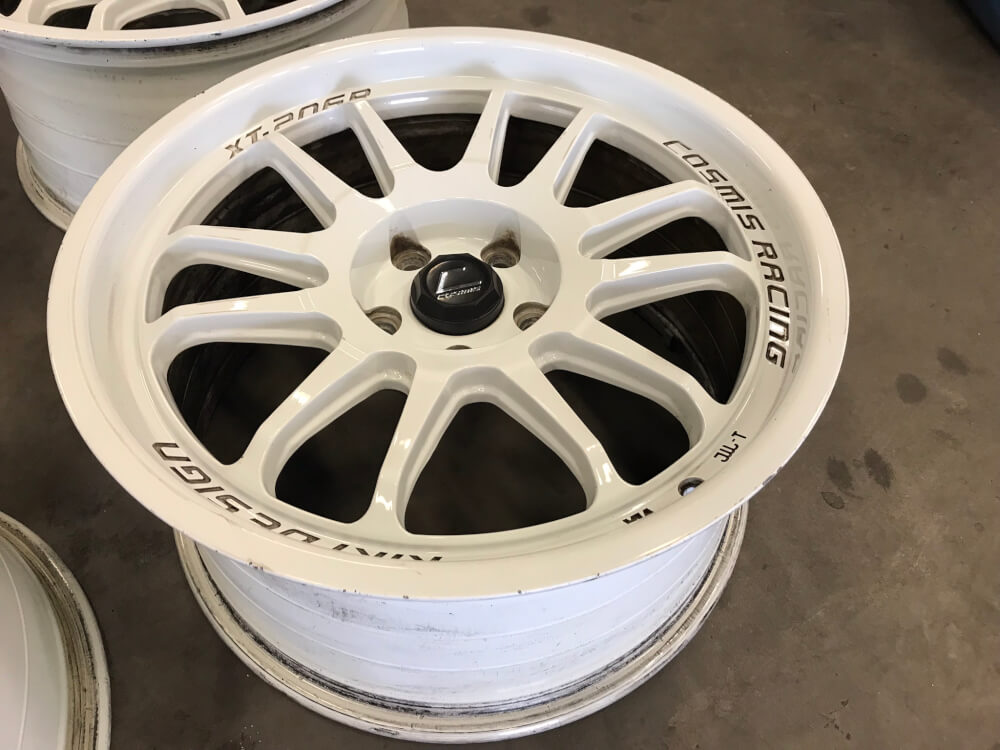 Cosmis Racing XT206R White 18x9 +33 Wheels - Image 10