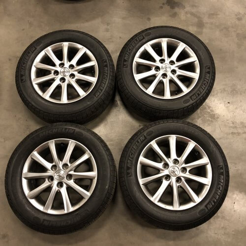 Toyota Camry Hybrid Wheels and Tires