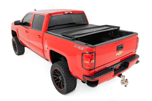 Soft Tri-Fold Bed Cover | 5'9" Bed | Chevy/GMC 1500 (14-18 & Classic) - Image 3