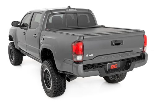 Retractable Bed Cover | 5' Bed | Double Cab | Toyota Tacoma 2WD/4WD (16-23) - Image 2