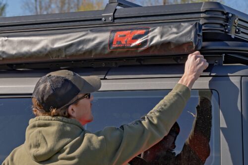 Retractable Roof Rack Awning | 6'6" x 9'8" (Fits Trucks & SUVs) - Image 4