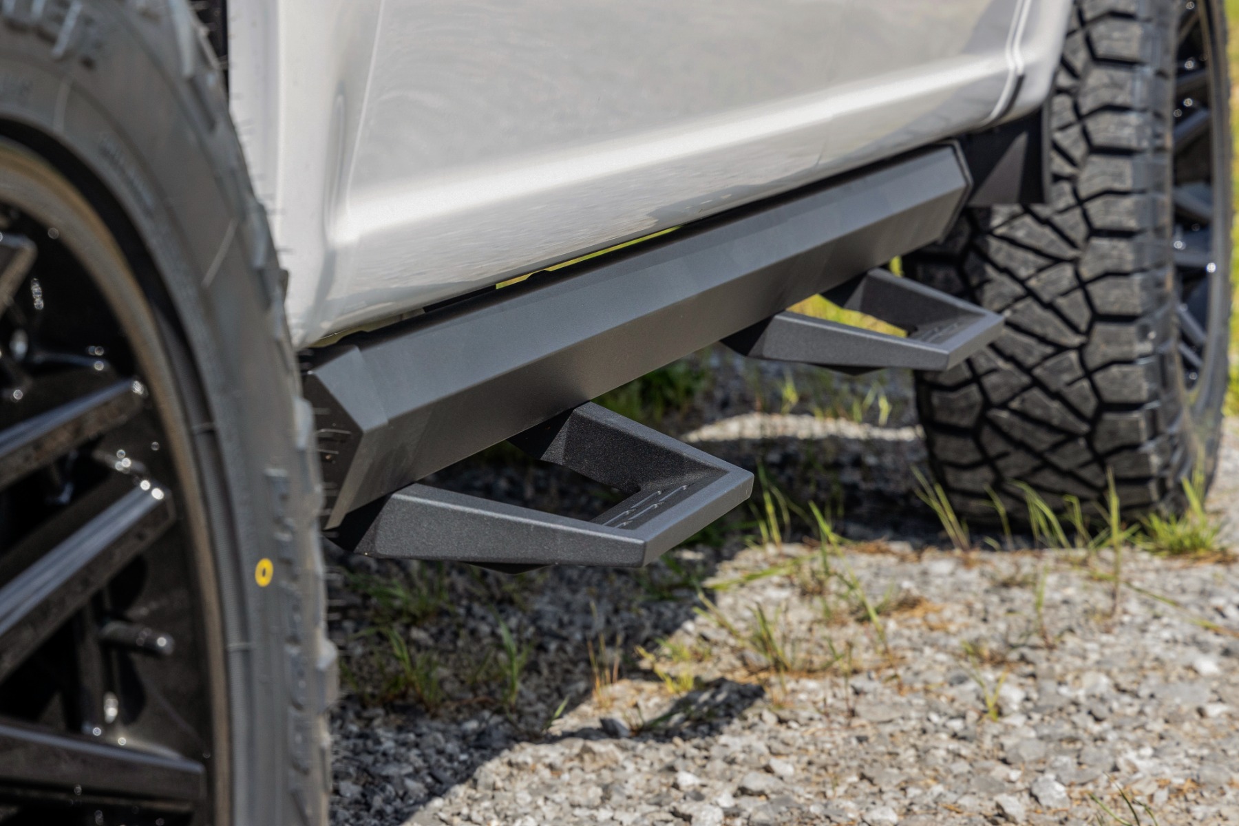 SRL2 Adjustable Aluminum Steps | Ford Ranger 2WD/4WD (2019-2025) - Image 5