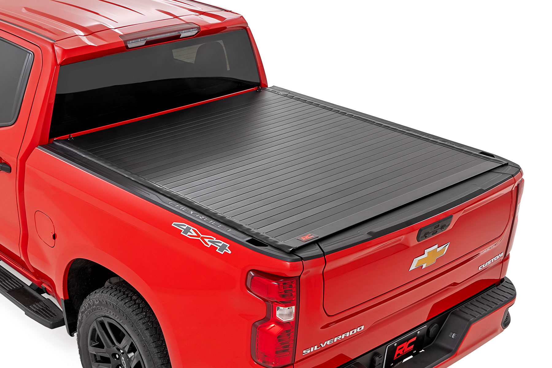 Hard Roll Up Bed Cover | 6'7" Bed | Chevy/GMC Sierra 1500 (19-26)/Silverado 1500 (19-26)