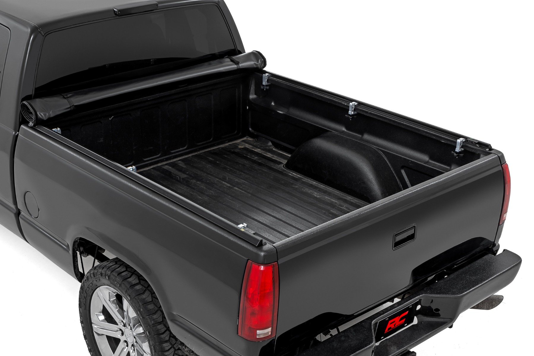 Soft Roll Up Bed Cover | 6'7" Bed | Chevy/GMC 1500 (00-06 & Classic) - Image 2