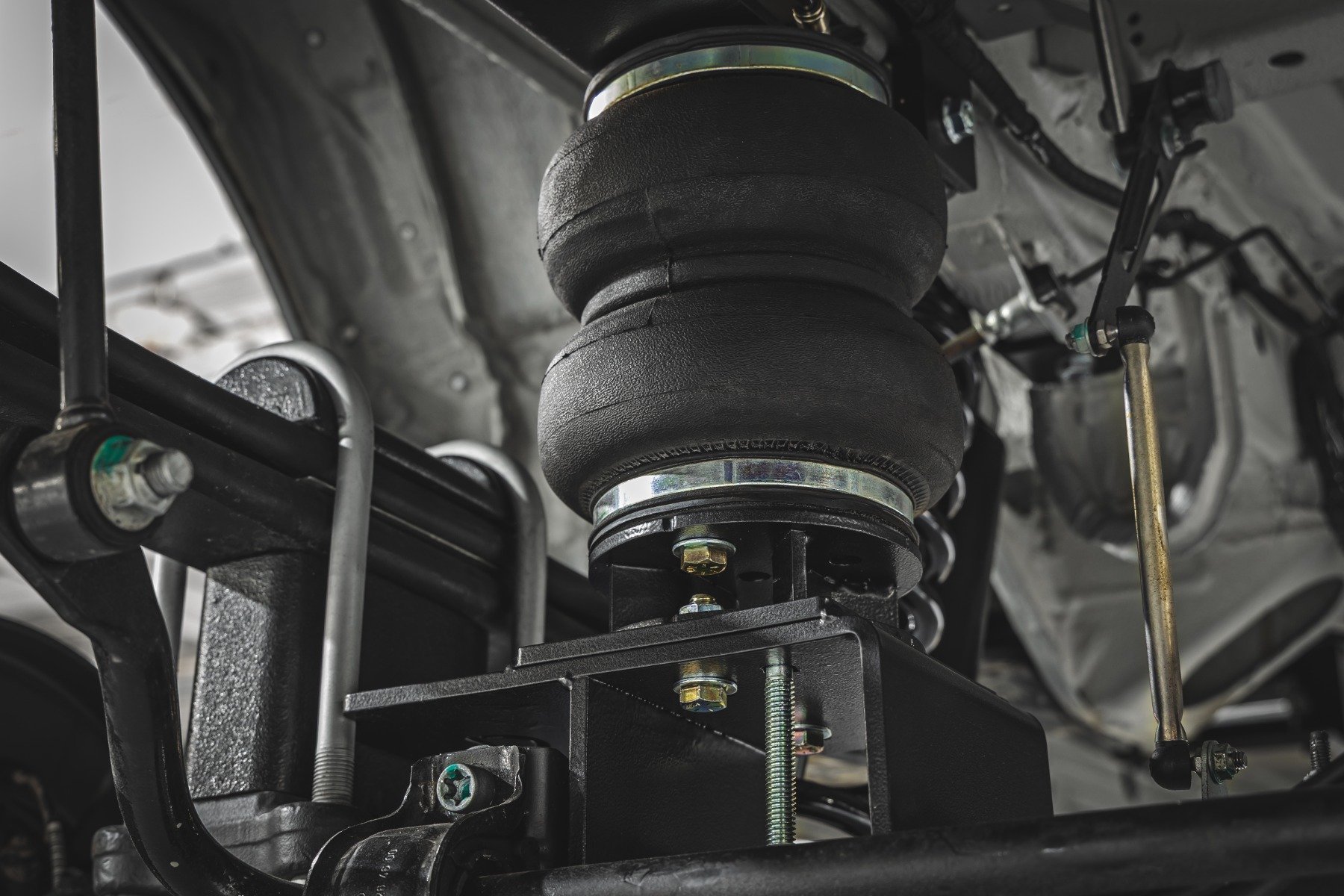 Air Spring Kit | Mercedes Sprinter (2019-2025) - Image 3